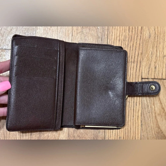 Louis Vuitton Damier Ebene Kiss Lock French Wallet and Box - Picture 8 of 12